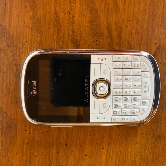 Alcatel Go Phone - Picture 3 of 4